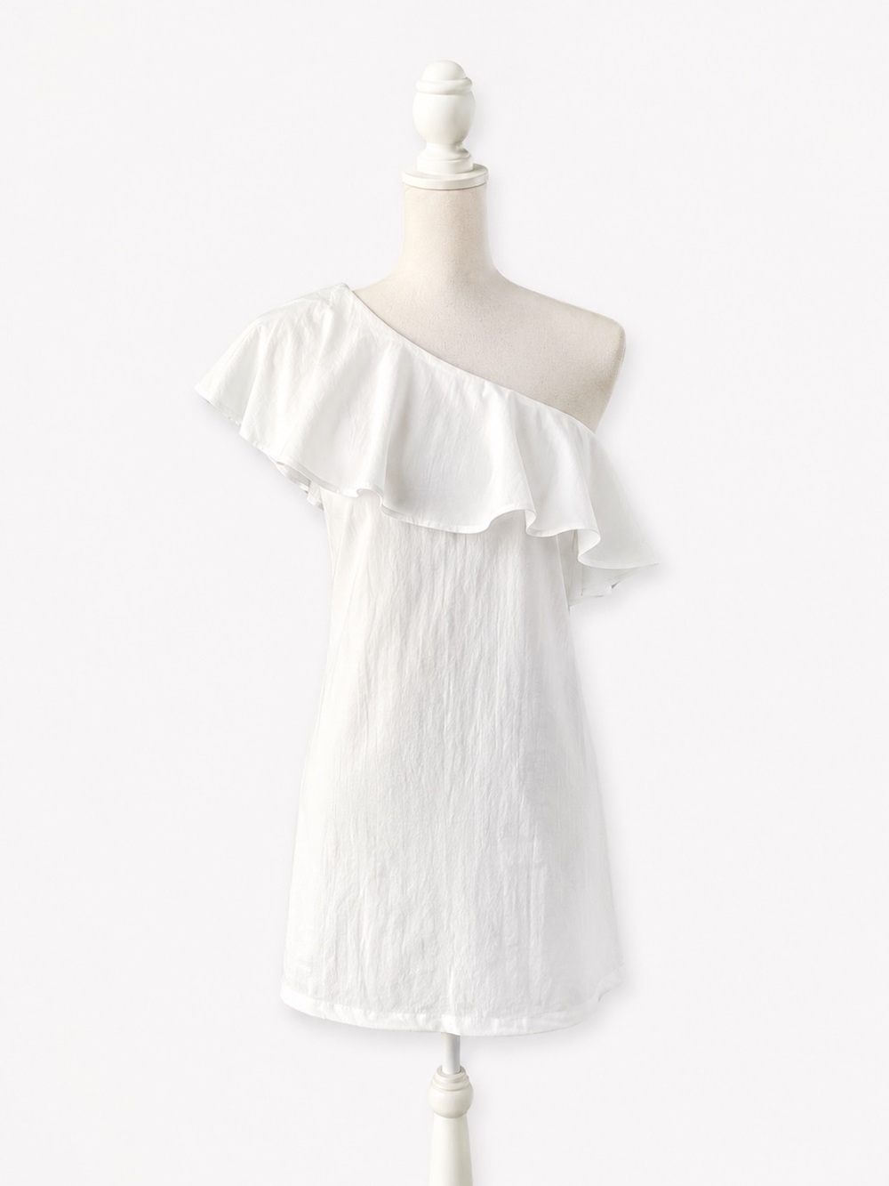 Aakaa White One-Shoulder Ruffle Blouse